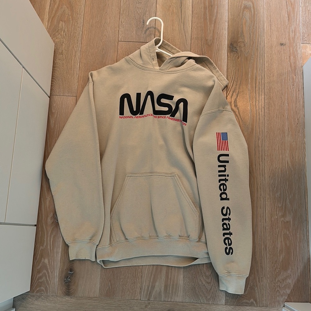 NASA sweatshirt - Tan color